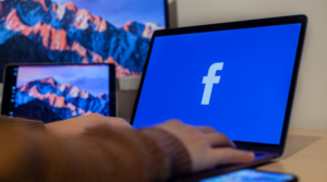 Read more about the article How To Earn Money From Facebook